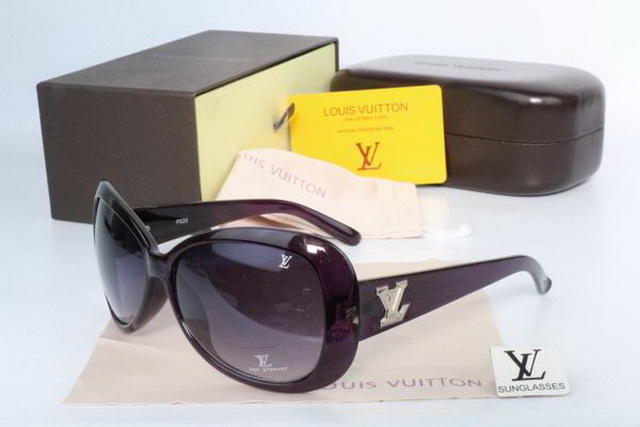 Iv Boutique Sunglasses 030